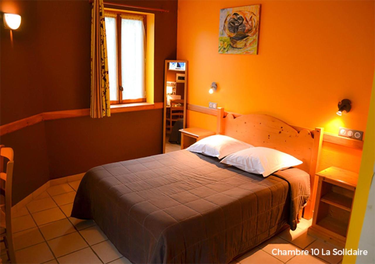 Hotel La Garenne Labeaume Exterior foto
