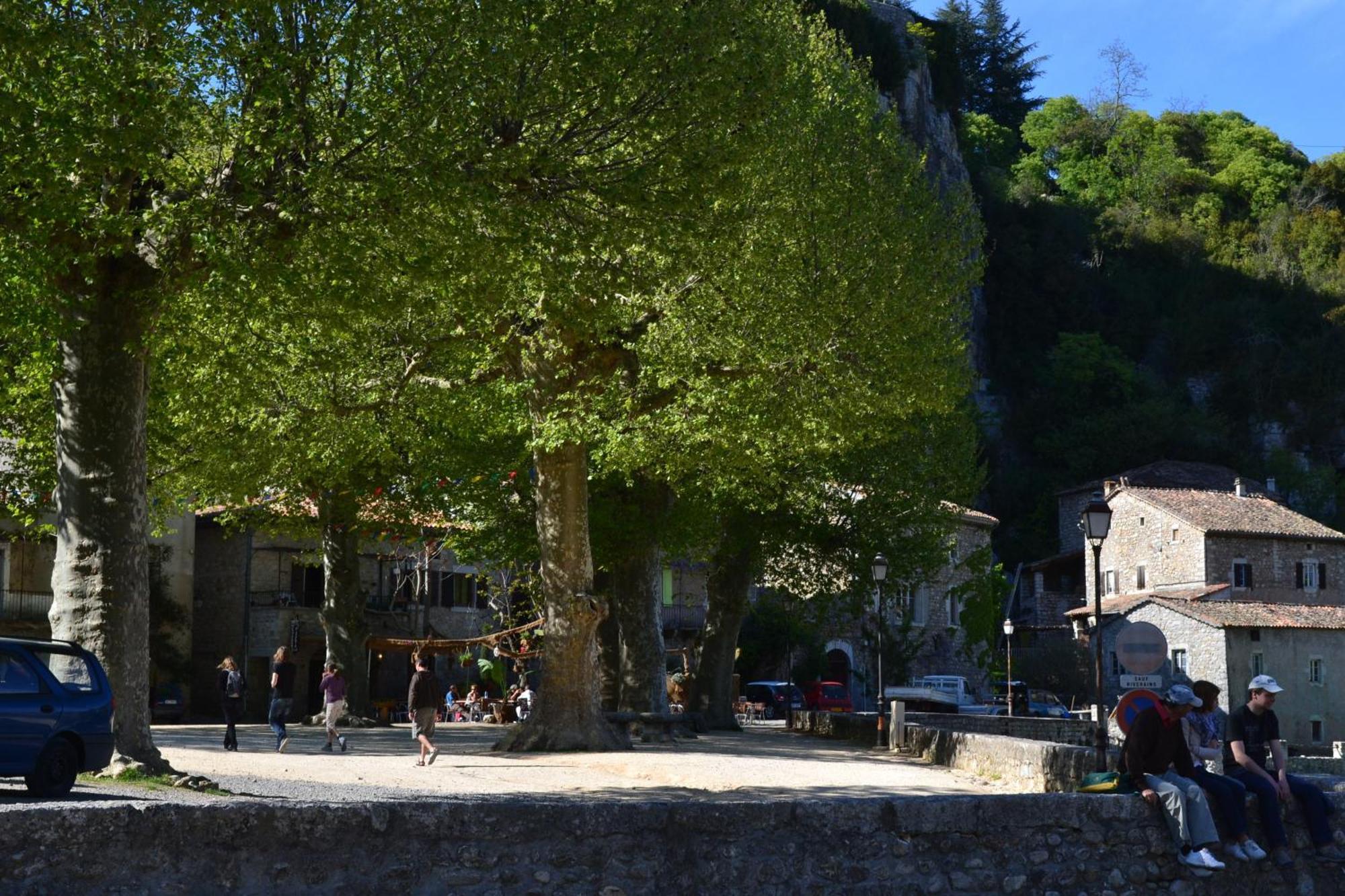 Hotel La Garenne Labeaume Exterior foto